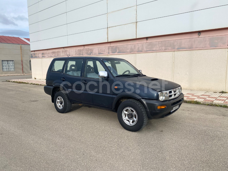 NISSAN Terrano II 2.7 TDI SE