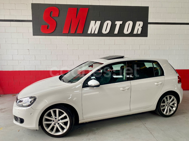 VOLKSWAGEN Golf 1.6 TDI DPF Sport