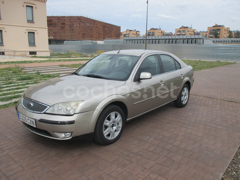 FORD Mondeo 2.0i 16v Ghia