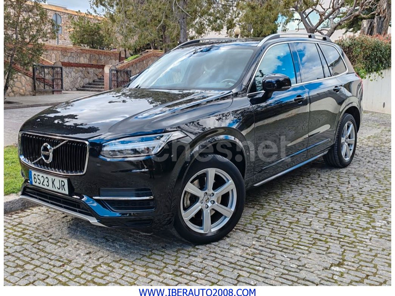VOLVO XC90 2.0 D5 AWD Momentum Auto