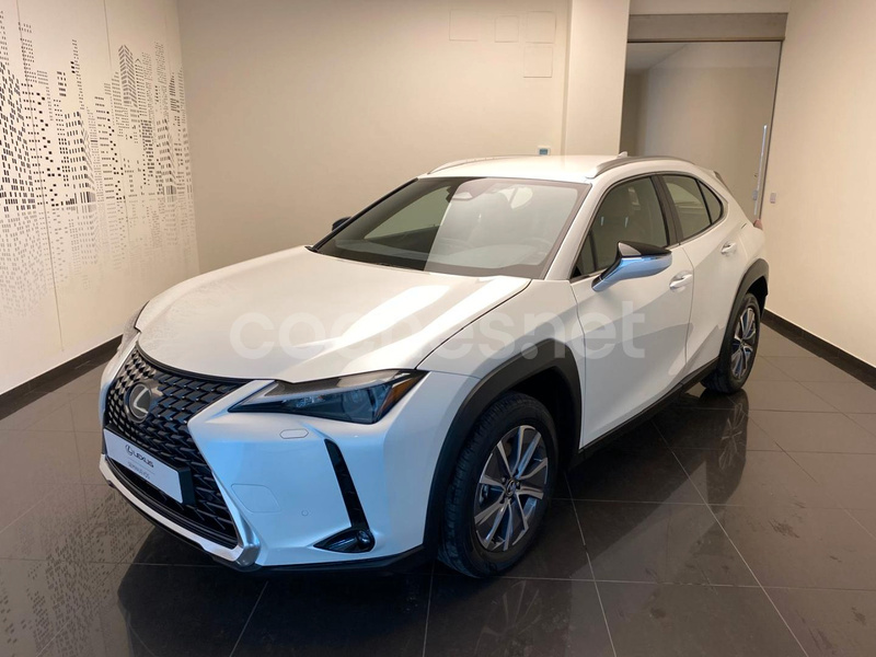 LEXUS UX 300e eUX