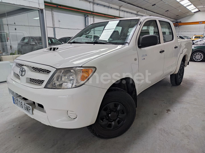 TOYOTA Hilux 2.5 D4D Doble Cabina GX 4x4