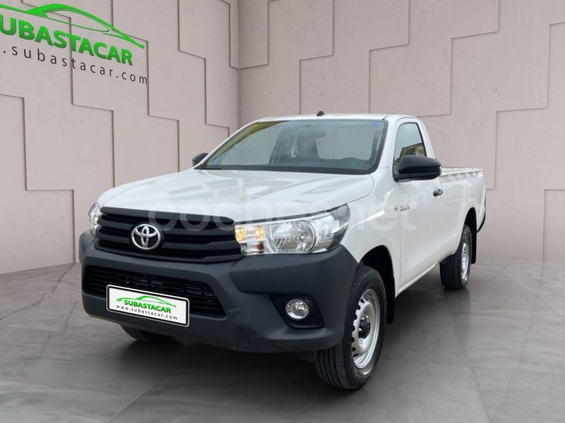 TOYOTA Hilux 2.4 D4D Cabina Sencilla GX