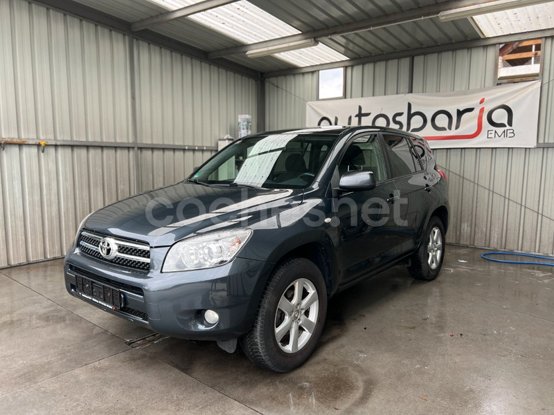 TOYOTA Rav4 2.2 D4D Executive