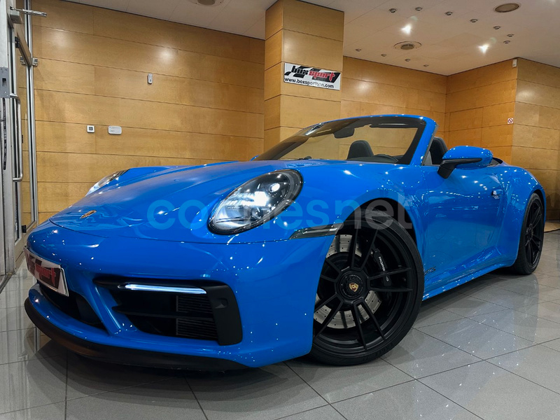 PORSCHE 911 Carrera 4 GTS Cabriolet