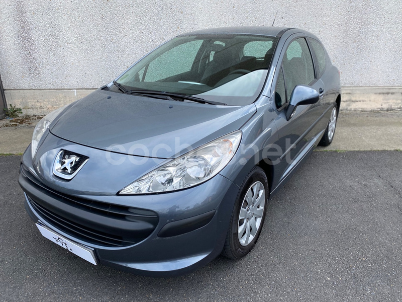 PEUGEOT 207 Confort 1.4 VTi 16v 95