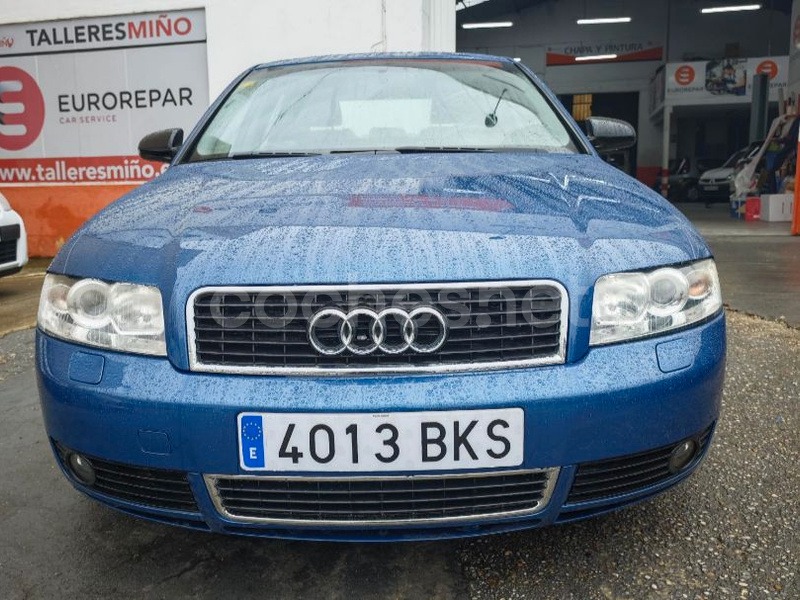 AUDI A4 2.5 TDI 180 CV quattro
