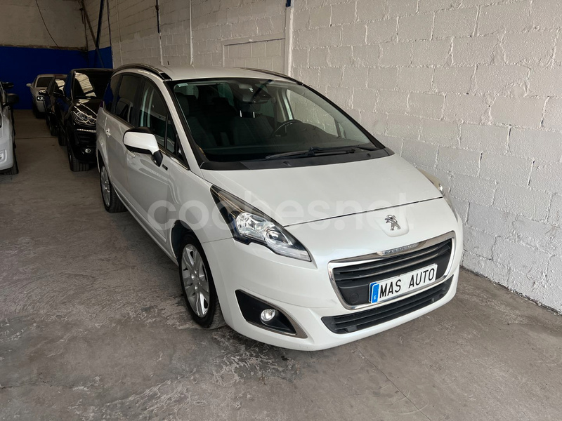 PEUGEOT 5008 Style 1.6 BlueHDi 120 EAT6