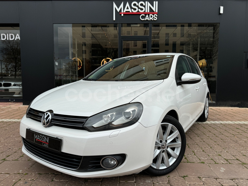 VOLKSWAGEN Golf VI1.6 TDI DPF Sport