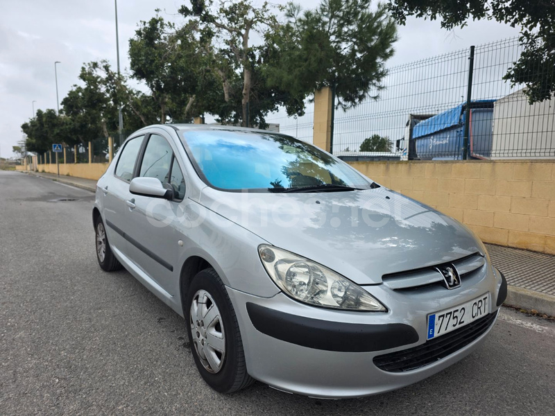 PEUGEOT 307 2.0 HDi 90 XR Clim Plus