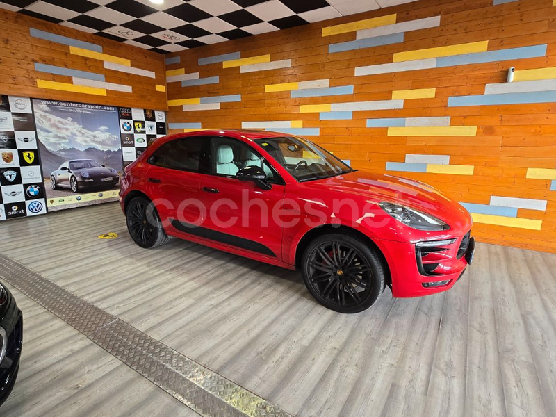 PORSCHE Macan GTS