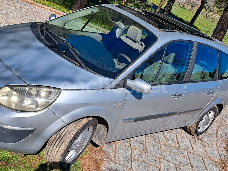 RENAULT Grand Scénic LUXE PRIVILEGE 1.9DCI