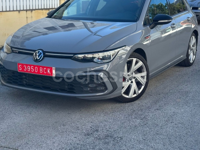VOLKSWAGEN Golf GTI 2.0 TSI DSG