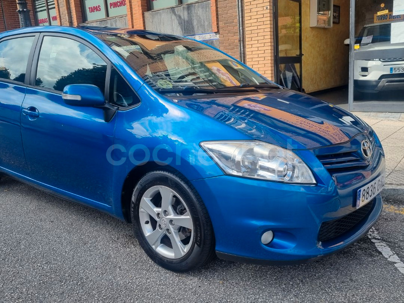 TOYOTA Auris 1.4 D4D Active