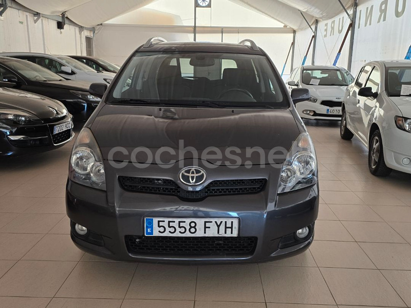 TOYOTA Corolla Verso 2.2 D4D Sport