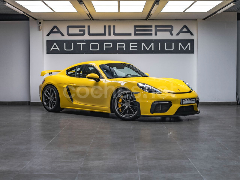 PORSCHE 718 Cayman GT4