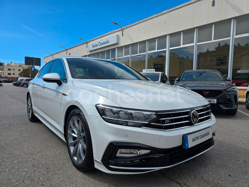 VOLKSWAGEN Passat RLine 1.5 TSI DSG