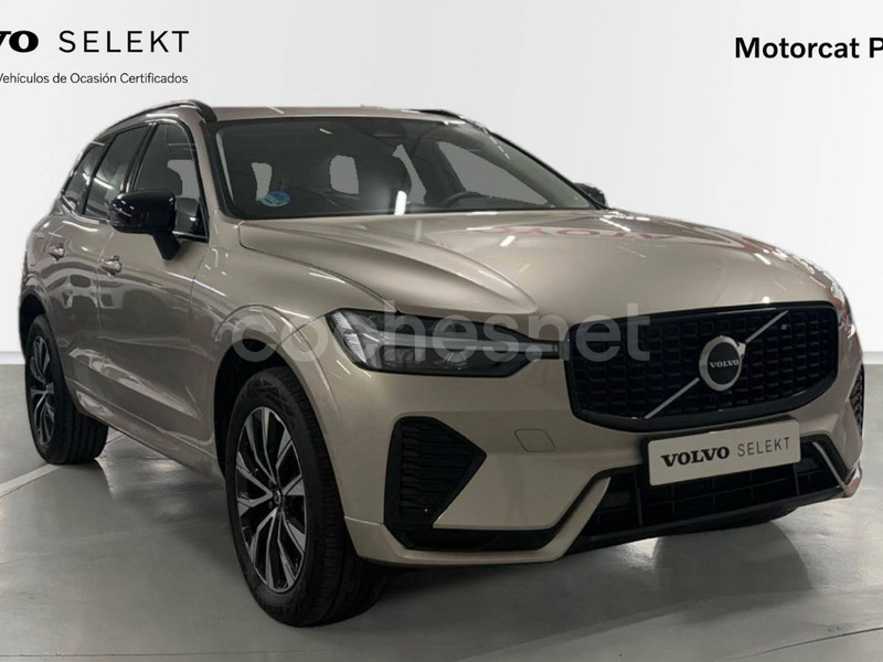 VOLVO XC60 2.0 B4 D Plus Dark Auto