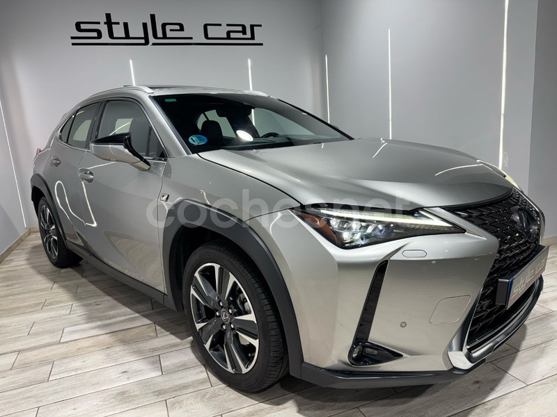 LEXUS UX 2.0 250h Luxury 4WD
