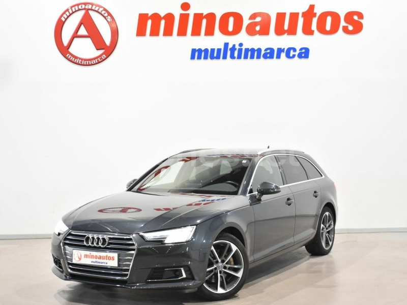 AUDI A4 Avant 3.0 TDI S tronic