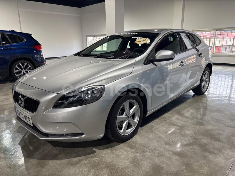 VOLVO V40 2.0 D2 Kinetic