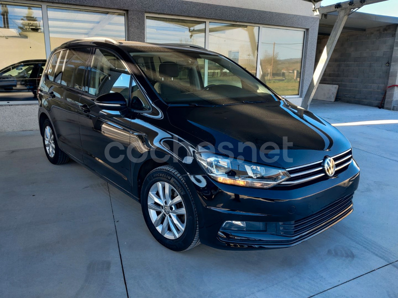 VOLKSWAGEN Touran Business Navi 1.6 TDI DSG