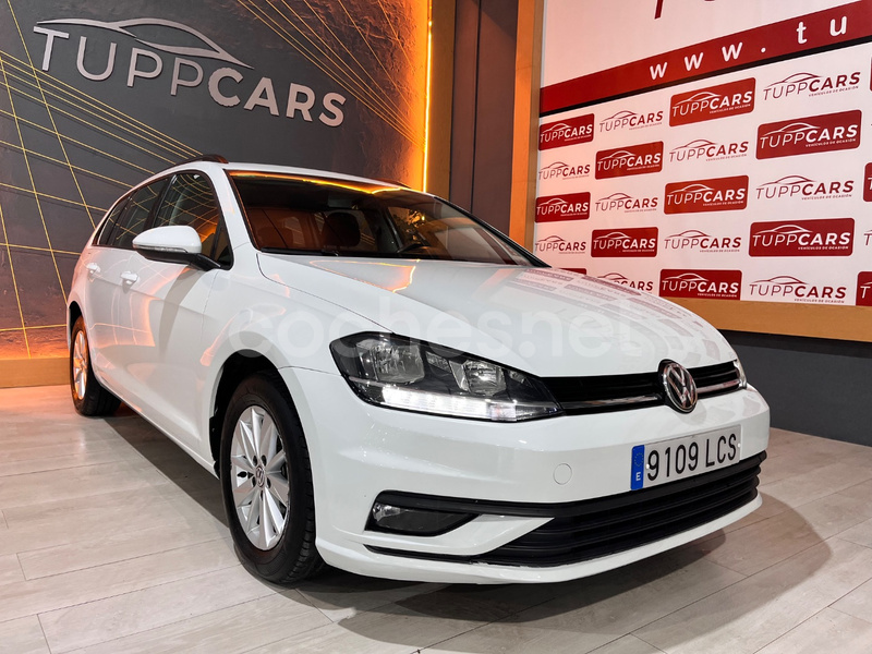 VOLKSWAGEN Golf Business 1.6 TDI Variant