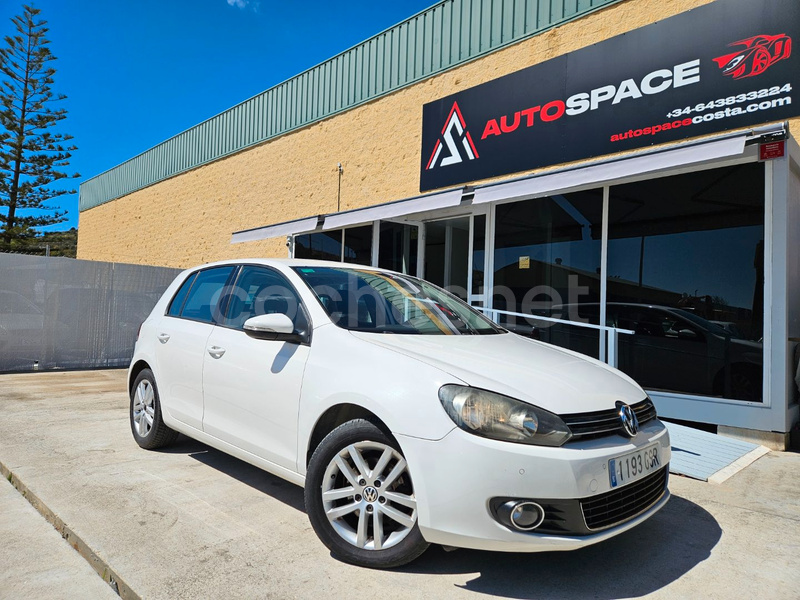 VOLKSWAGEN Golf VI1.6 TDI DPF DSG Sport