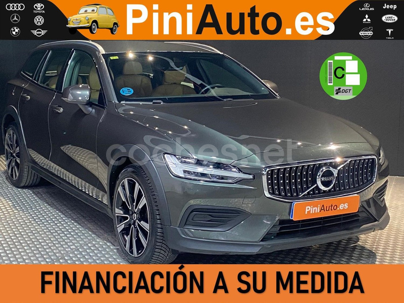 VOLVO V60 Cross Country 2.0 D4 AWD Cross Country AUTO