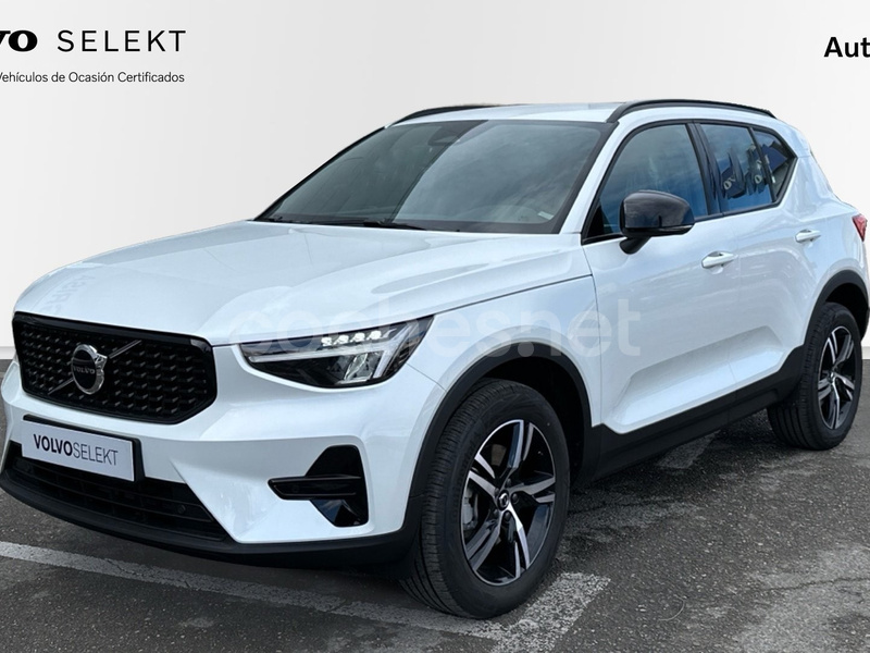 VOLVO XC40 2.0 B3 G Plus Dark Auto