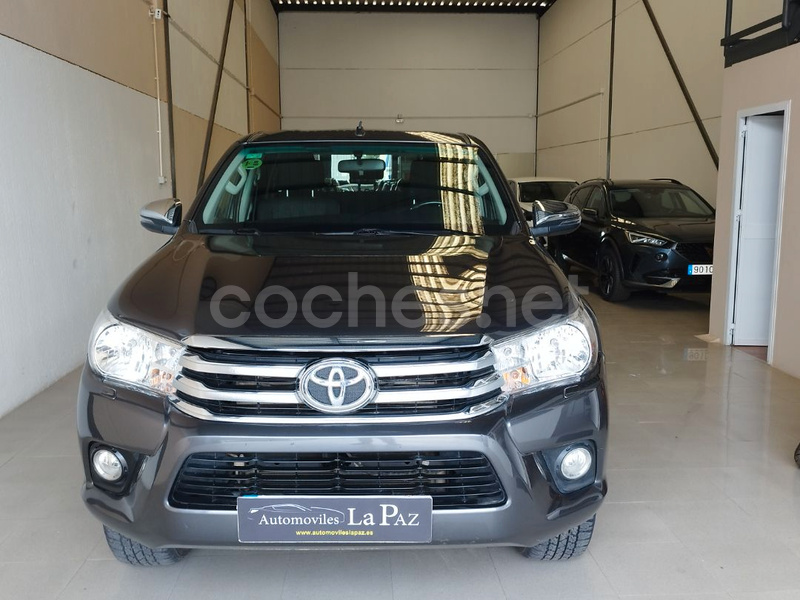 TOYOTA Hilux 2.4 D4D Cabina Doble VX