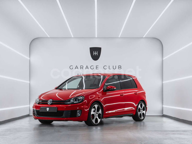 VOLKSWAGEN Golf 2.0 TSI GTI