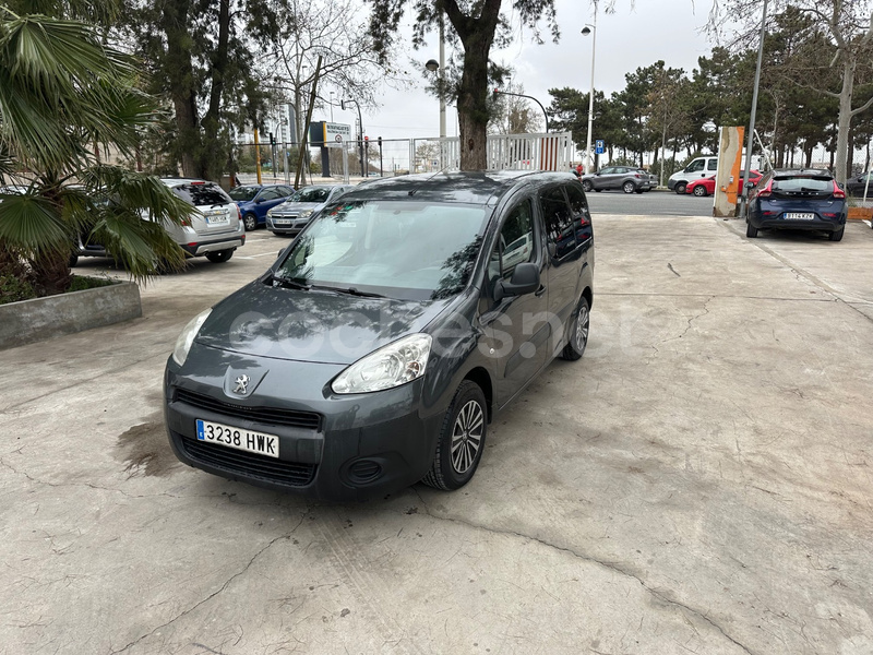 PEUGEOT Partner Tepee Style 1.6 HDi