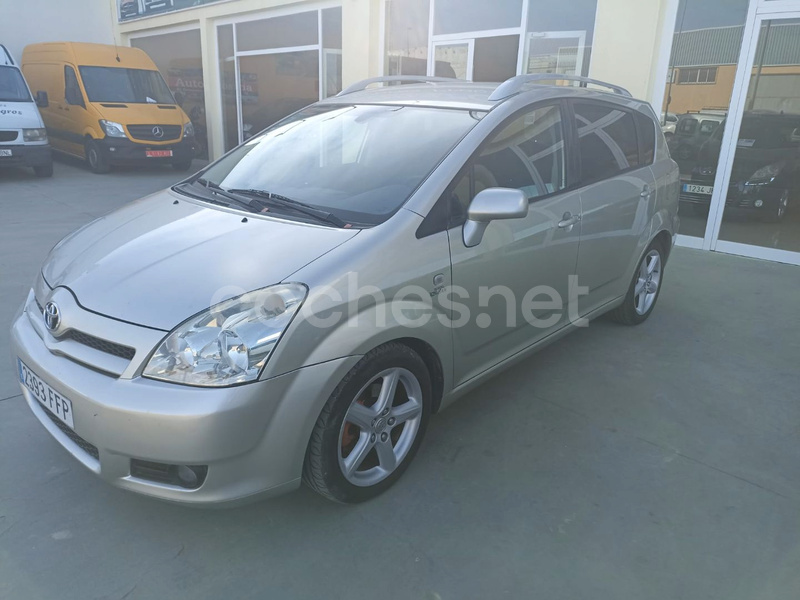 TOYOTA Corolla Verso 2.2 D4D Sport
