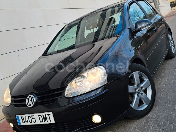 VOLKSWAGEN Golf 1.6 Sportline