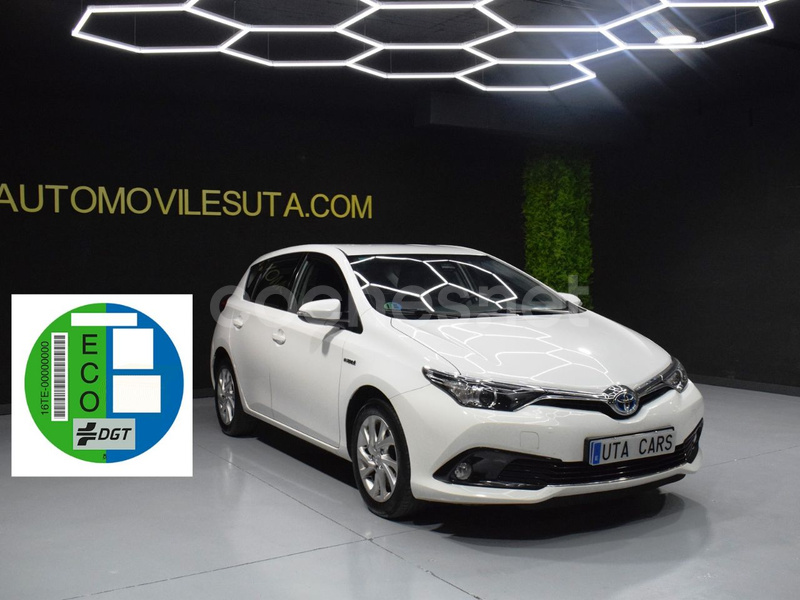 TOYOTA Auris 1.8 140H Hybrid Active