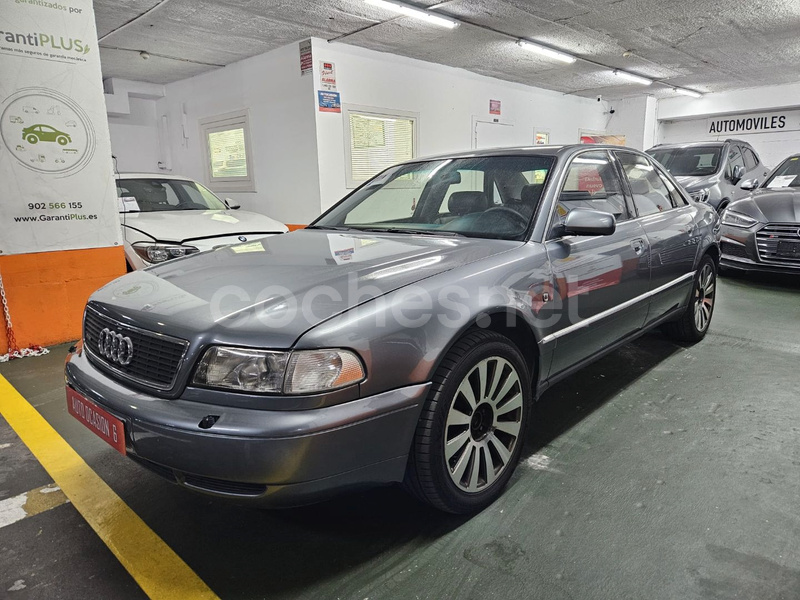 AUDI A8 4.2 QUATTRO TIPTRONIC