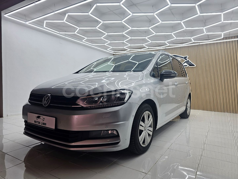 VOLKSWAGEN Touran Sport 2.0 TDI DSG