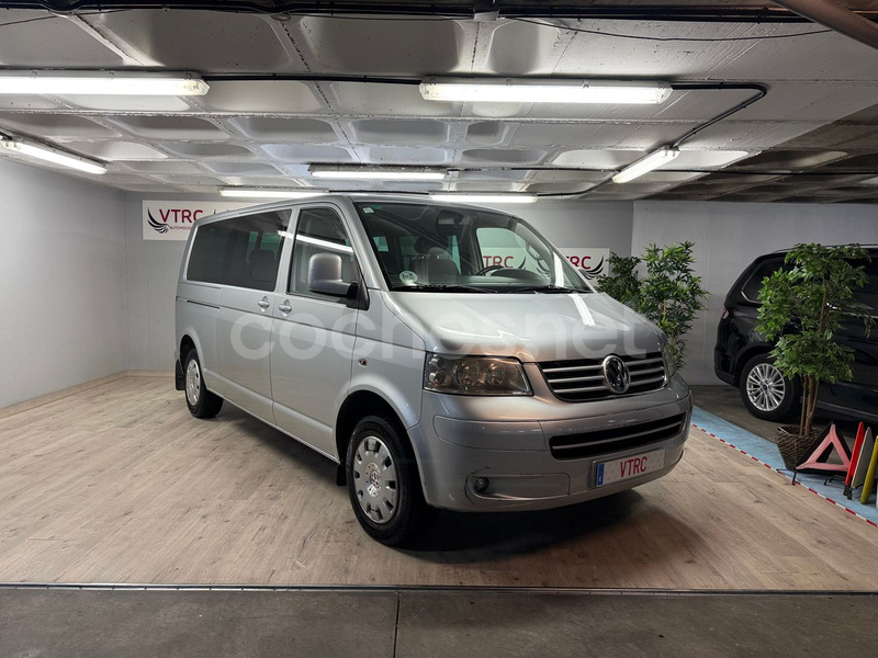VOLKSWAGEN Caravelle Largo 2.5 TDI 4motion Trendline