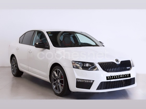 SKODA Octavia 2.0 TDI CR DSG RS