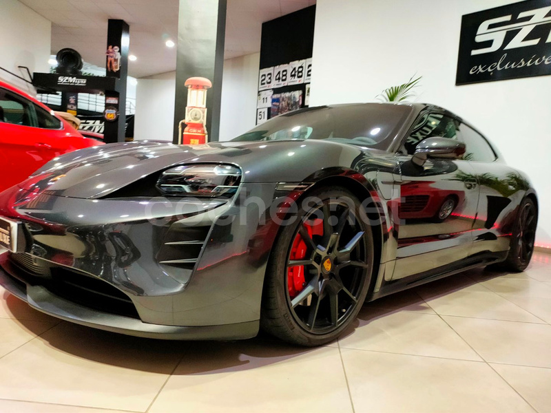 PORSCHE Taycan GTS Sport Turismo