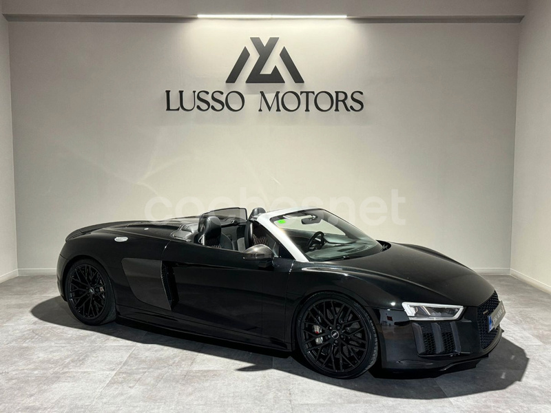 AUDI R8 Spyder 5.2 FSI plus quattro S tron