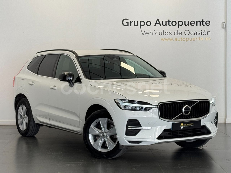 VOLVO XC60 2.0 B4 D Momentum Pro Auto