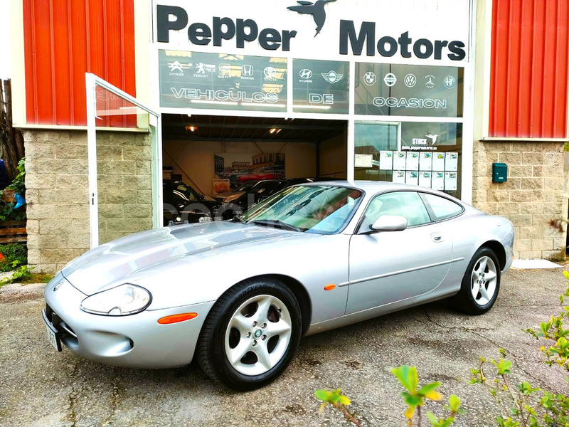 JAGUAR Serie XK XK8 Coupe