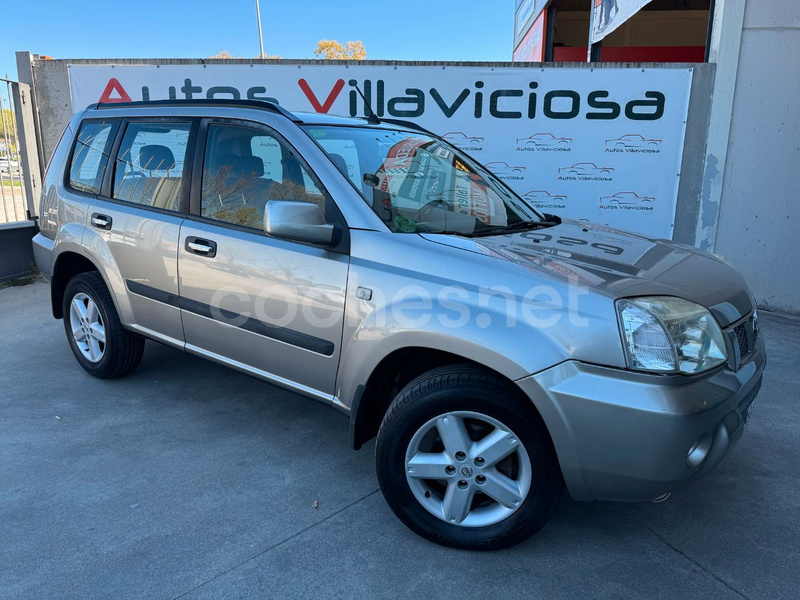 NISSAN X-TRAIL 2.0 XE 4X2