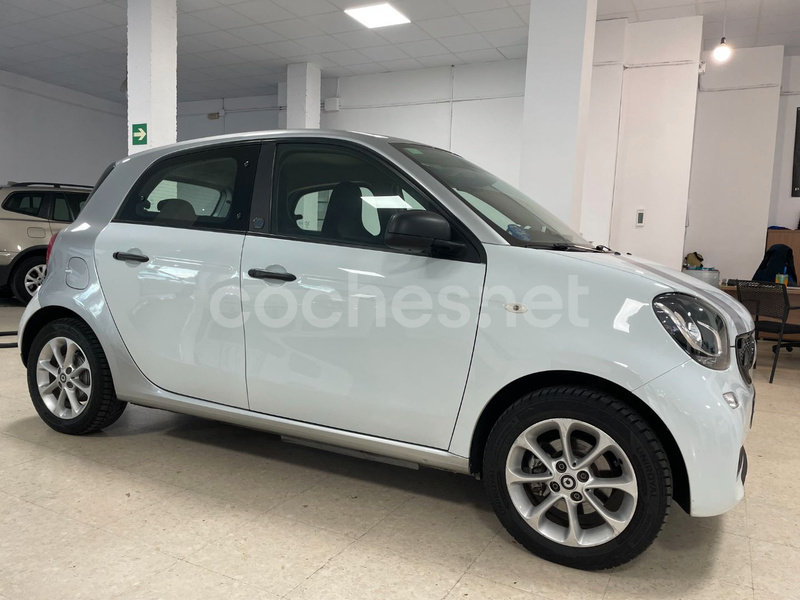 SMART forfour 60kW81CV EQ
