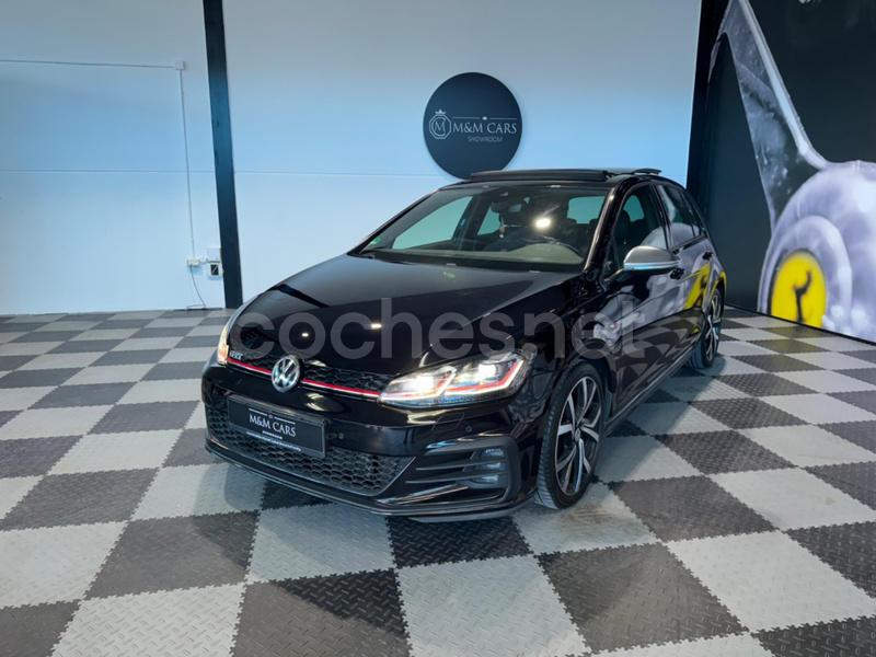 VOLKSWAGEN Golf GTI 2.0 TSI DSG