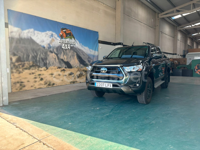 TOYOTA Hilux 2.8 D4D Cabina Doble VX