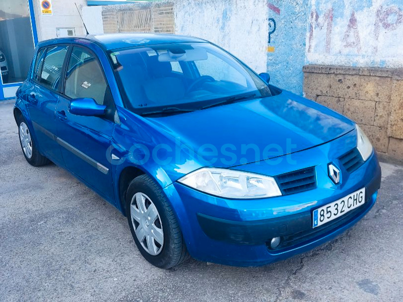 RENAULT Mégane CONFORT AUTHENTIQUE 1.6 16v