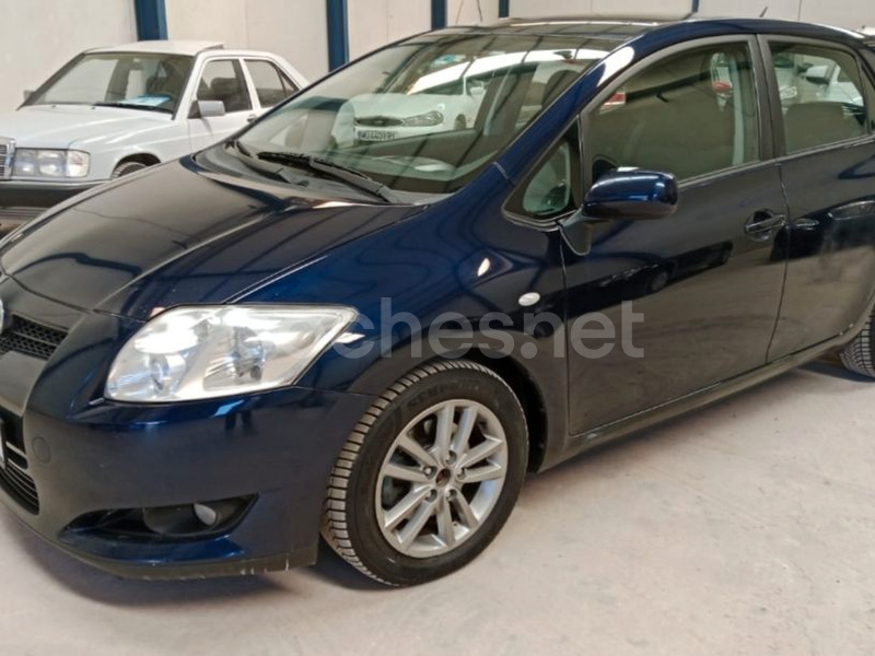 TOYOTA Auris 1.4 D4D Active